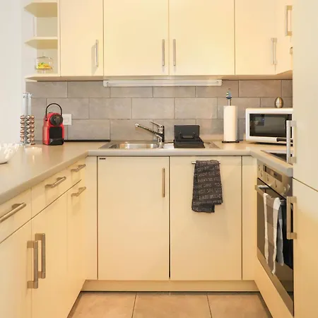 Cook P9-3 By Interhome